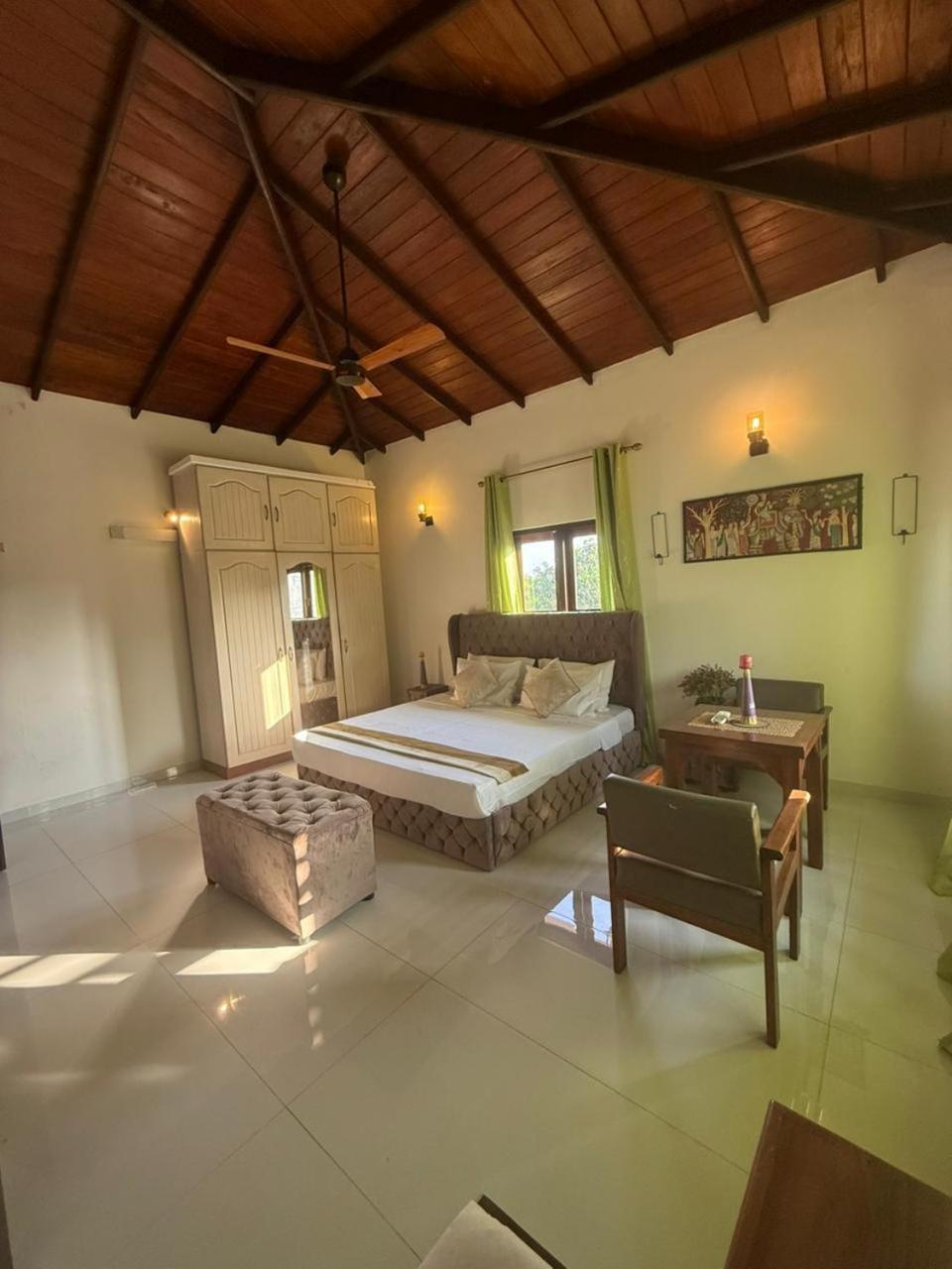 The Villa Kalbashi Kotte - Luxury Stay With Swimming Pool Sri Jayewardenepura Kotte Bagian luar foto