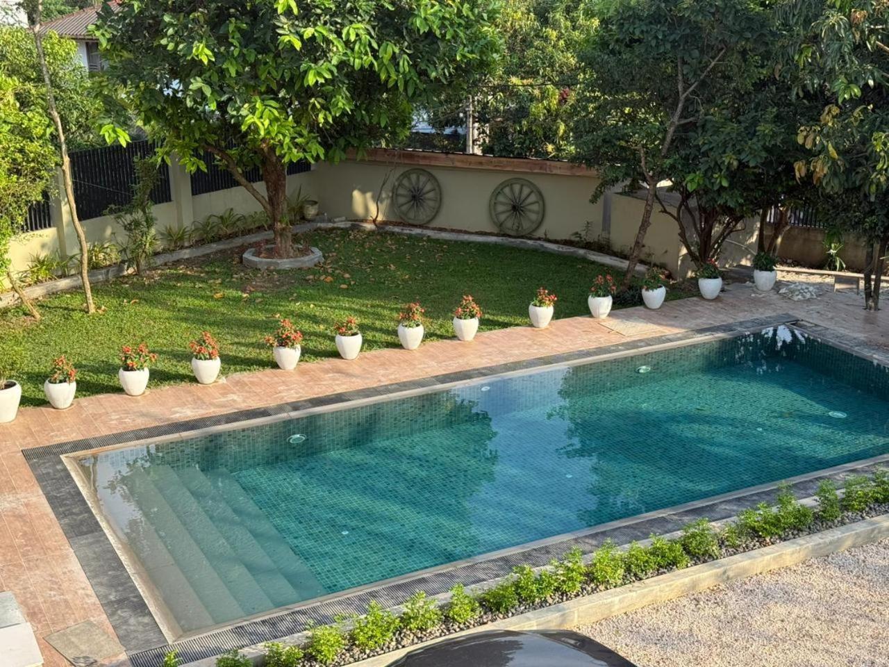 The Villa Kalbashi Kotte - Luxury Stay With Swimming Pool Sri Jayewardenepura Kotte Bagian luar foto